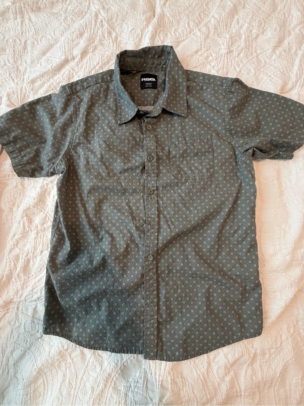 2 for$6✨RSQ Boy’s Olive Green Button-Down Shirt, Size M (Age 10/12)